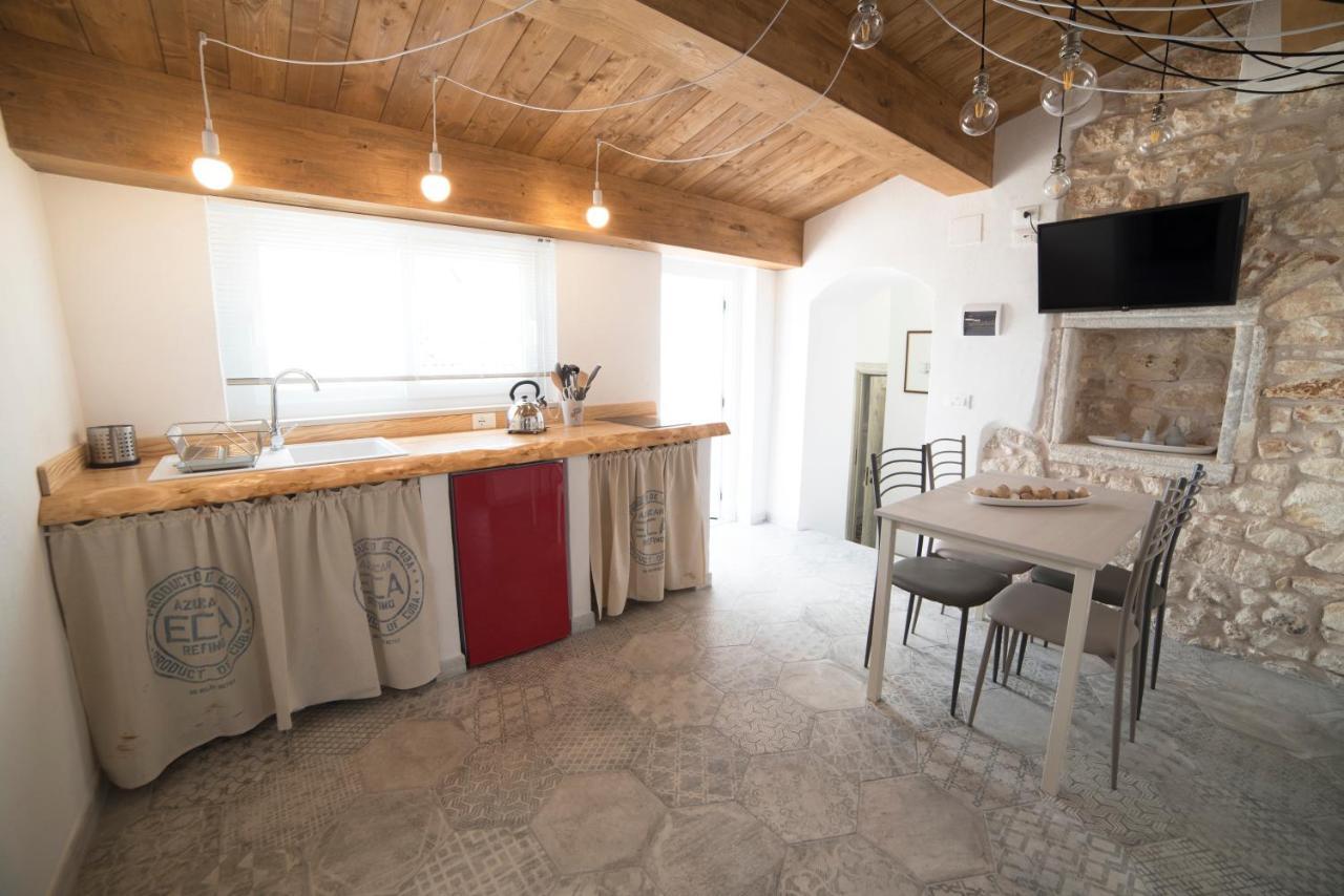 Aria Di Vico Aparthotel ヴィーコ・デル・ガルガーノ エクステリア 写真