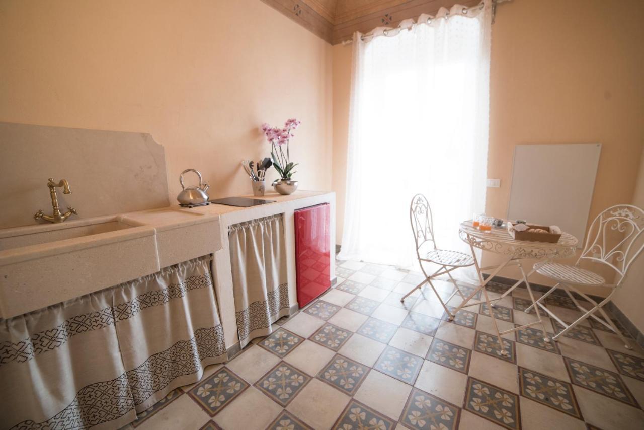 Aria Di Vico Aparthotel ヴィーコ・デル・ガルガーノ エクステリア 写真