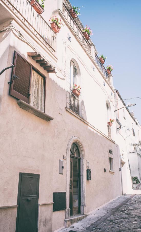 Aria Di Vico Aparthotel ヴィーコ・デル・ガルガーノ エクステリア 写真